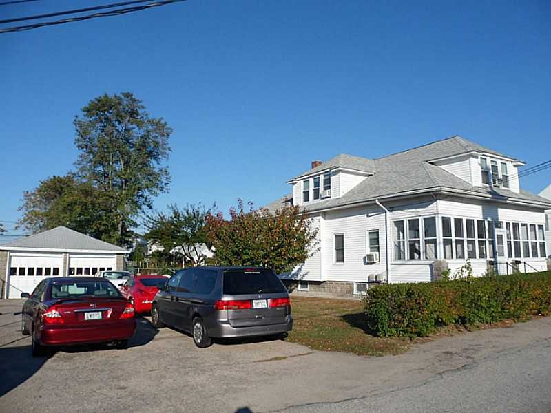 17 Victory St unit 1ST FLOOR, Cranston, RI 02910 - photo 1