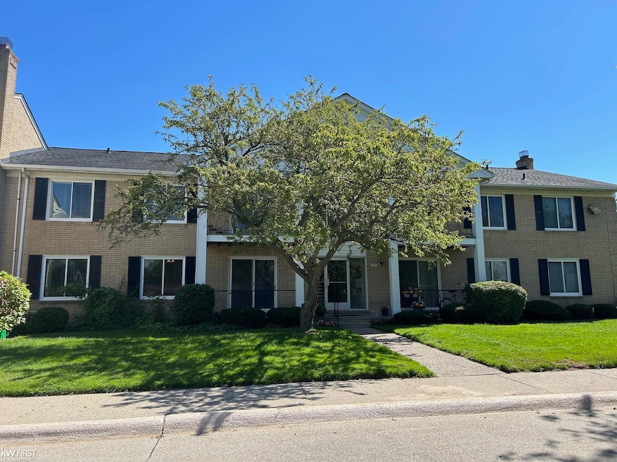 Pending $99,000 • Co-Listing Agent