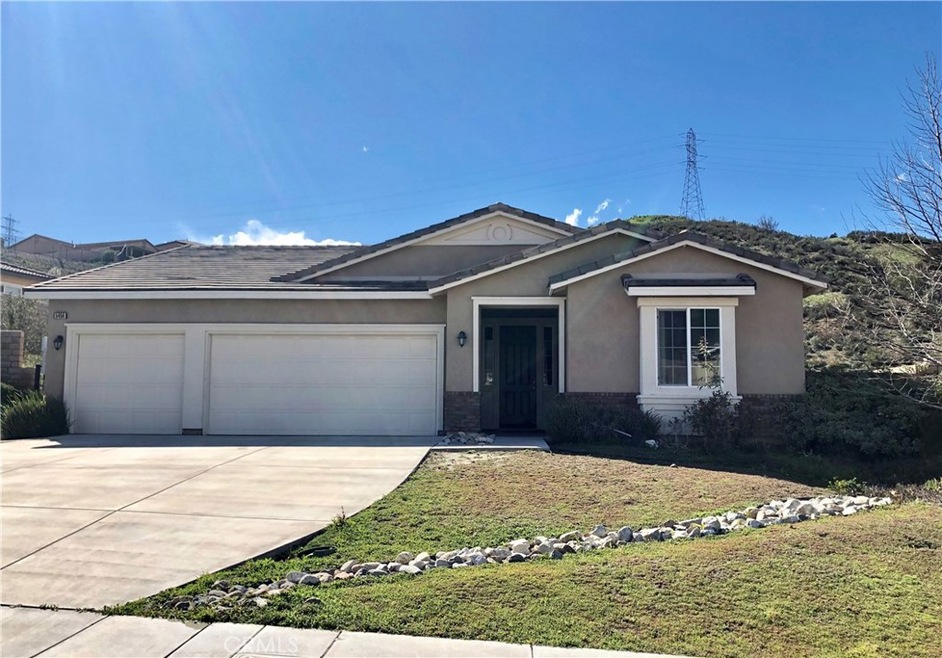 5456 N Valles Dr, San Bernardino, CA 92407 - photo 1