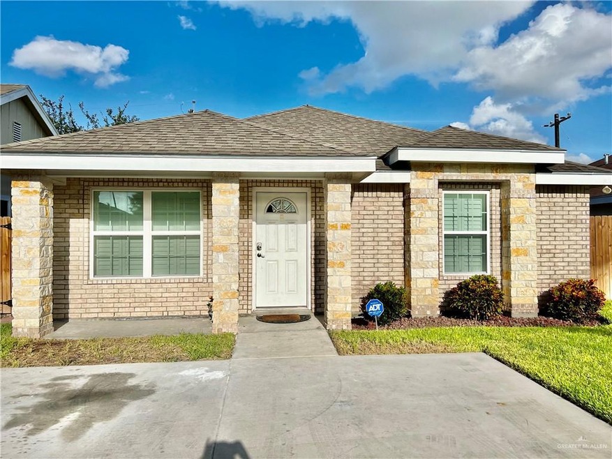 204 N Iris St, Pharr, TX 78577 - photo 1