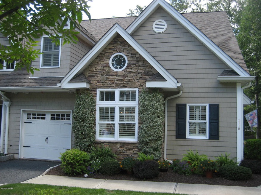 1110 Macintosh Way, Matamoras, PA 18336 - photo 1