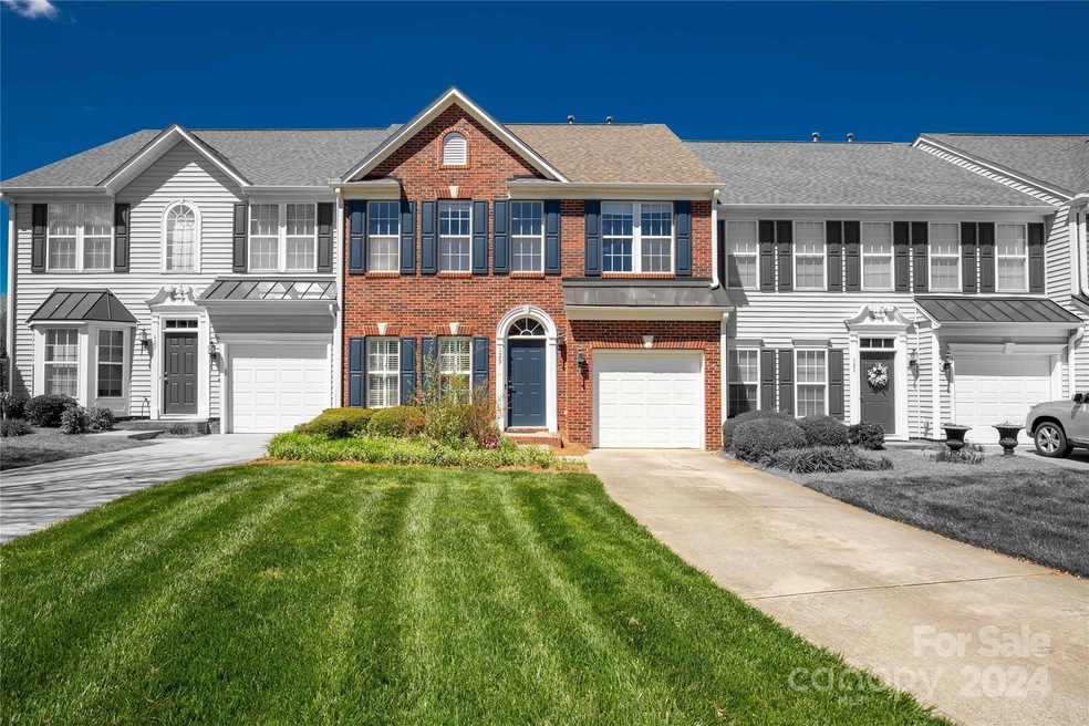 129 Autumn Falls Dr, Clover, SC 29710 - photo 1