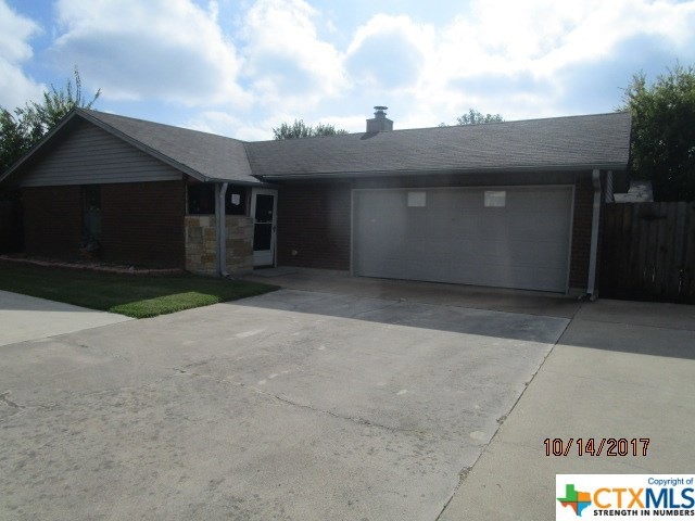 1004 N 4th St, Copperas Cove, TX 76522 - photo 1