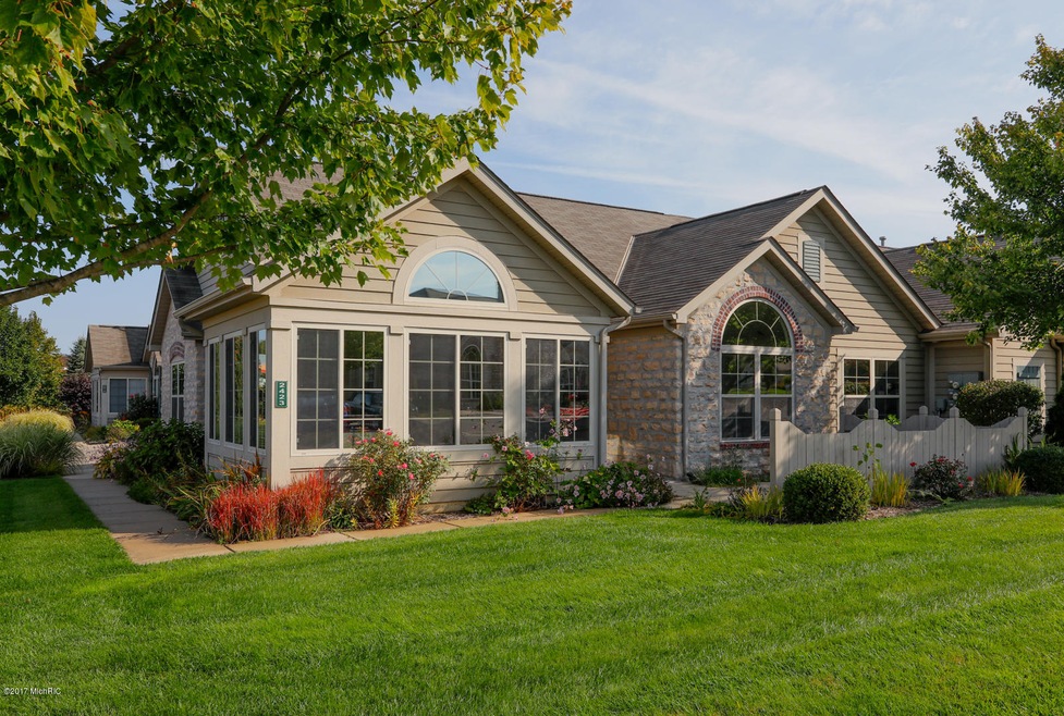 2423 Bluestone Cir-101