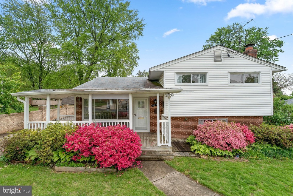 12819 Weiss St, Rockville, MD 20853 - photo 1