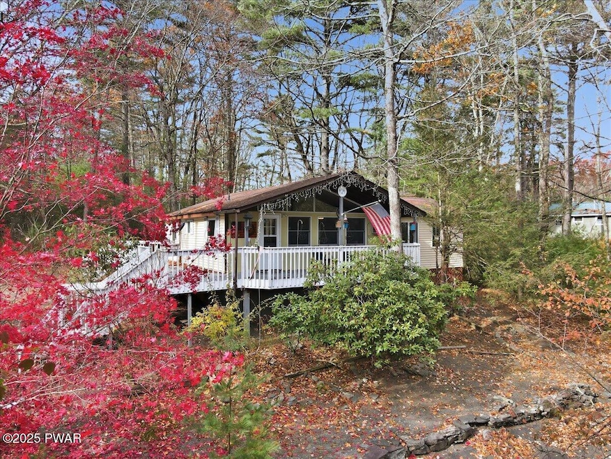 179 Tulip St, Dingmans Ferry, PA 18328 - photo 1