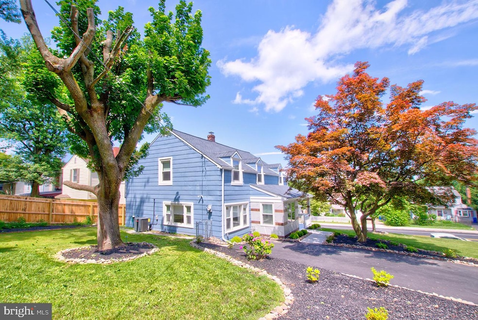 964 Bradfield Rd, Abington, PA 19001 - photo 1