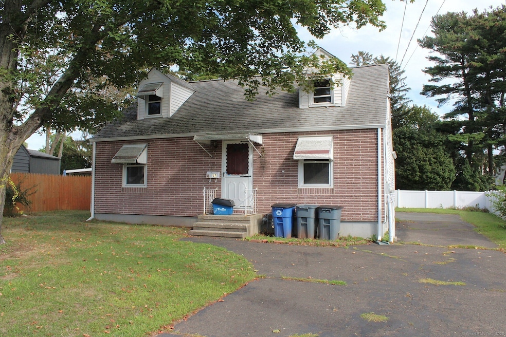 17 Guilford Ct, East Haven, CT 06512 - photo 1