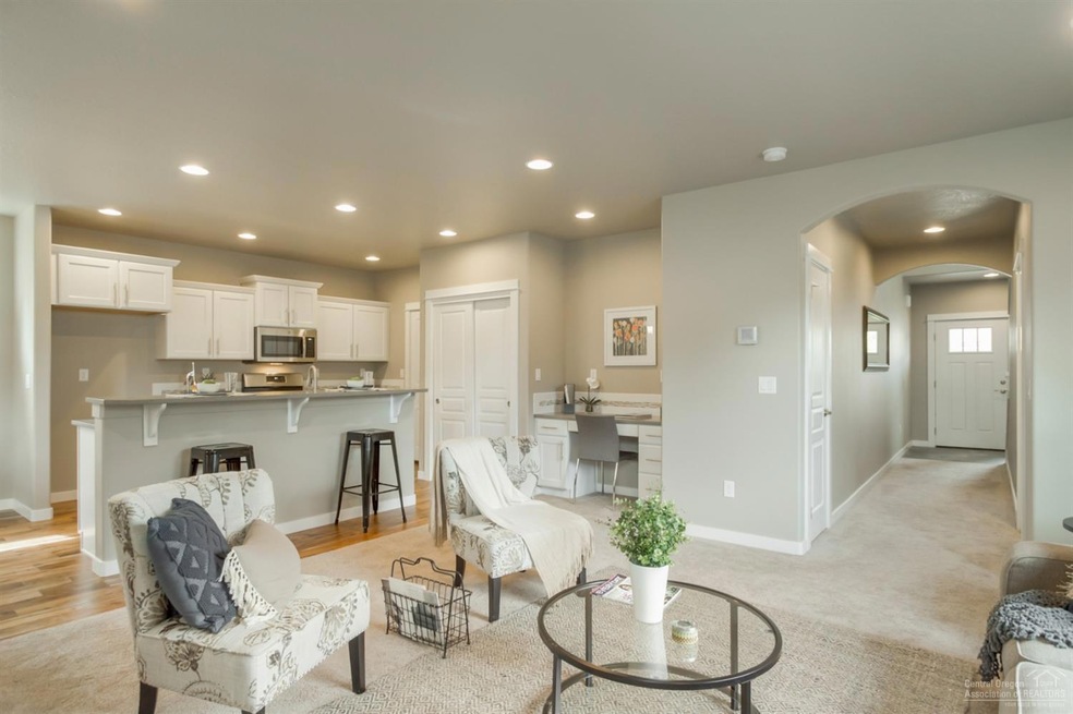 1831 NE Kristi Ct, Bend, OR 97701 - photo 1