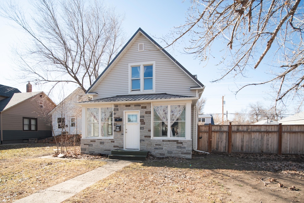 908 2nd St, Havre, MT 59501 - photo 1