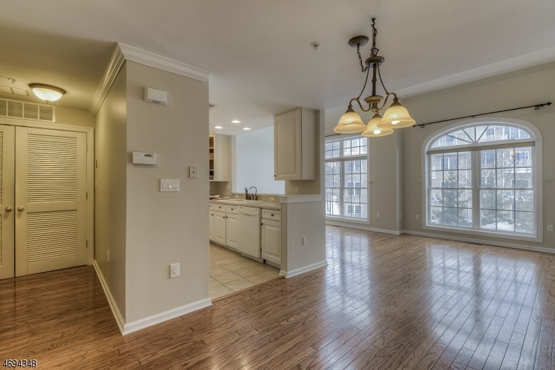 510 Donato Cir, Scotch Plains, NJ 07076 - photo 1