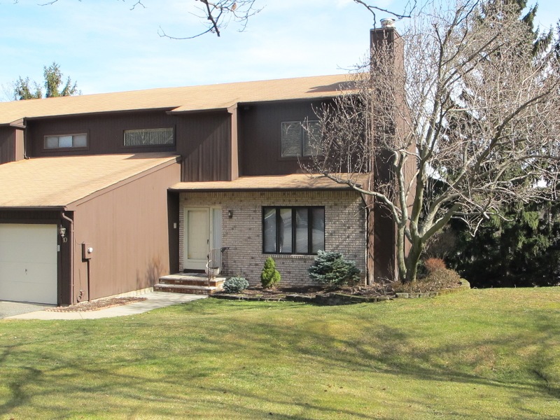 10 Mountain Ridge Dr, Cedar Grove, NJ 07009 - photo 1