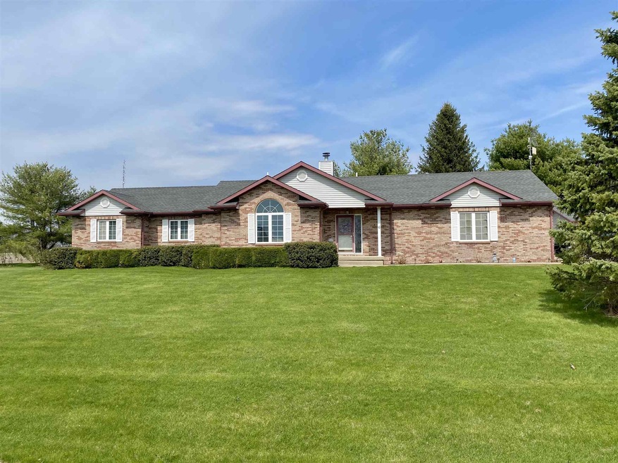 6 Pine Cone Dr, Jacksonville, IL 62650 - photo 1