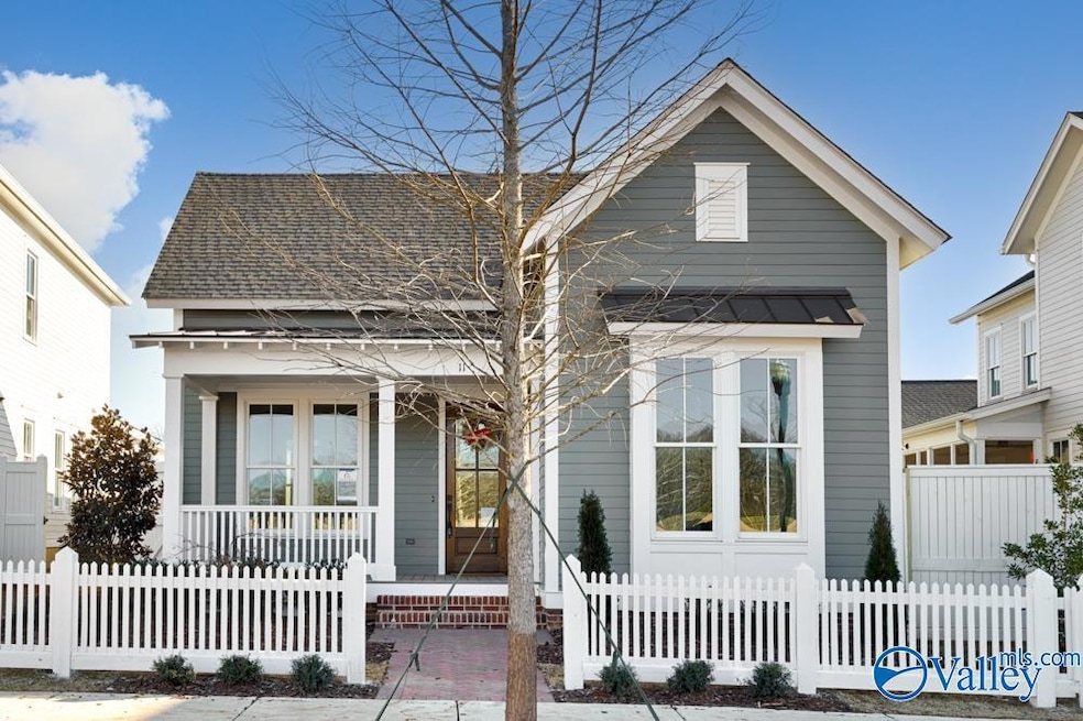 Sold $699,755 • Co-Listing Agent