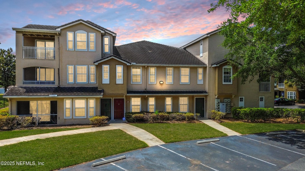 10075 GATE PKWY N 1513-1