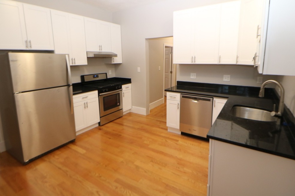 43 Temple St unit 1, Somerville, MA 02145 - photo 1