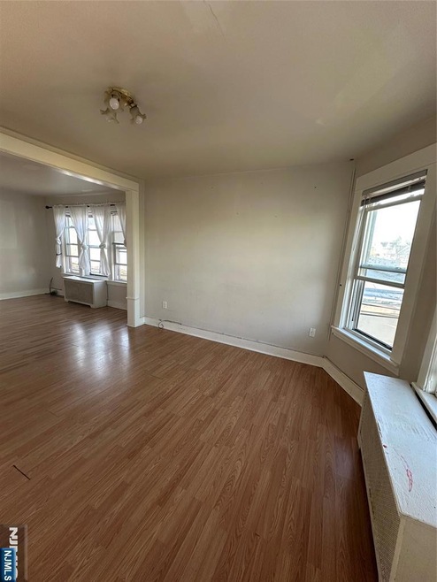 924 E 24th St unit 928, Paterson, NJ 07513 - photo 1