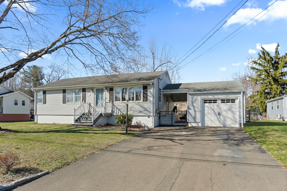 15 Brookfield Rd, East Haven, CT 06512 - photo 1