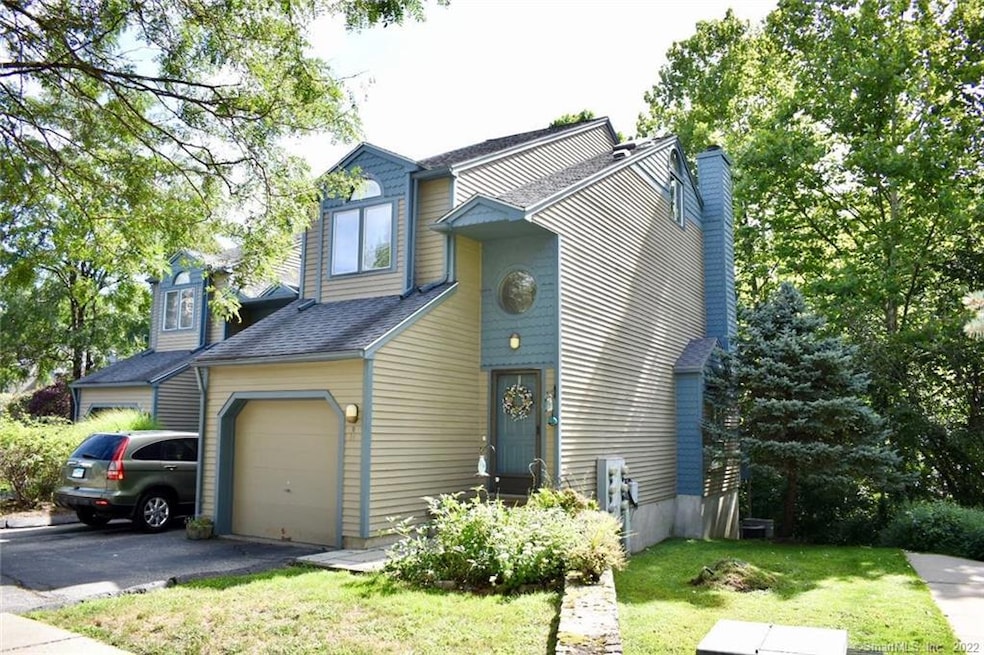 Private End Unit Townhouse