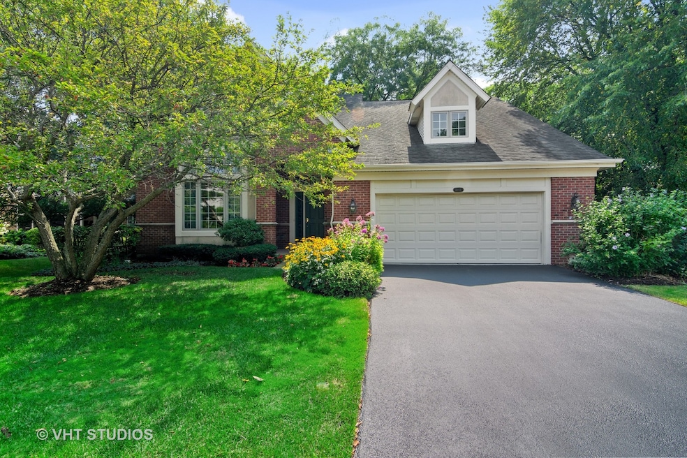 4255 Meadowview Dr, Glenview, IL 60026 - photo 1