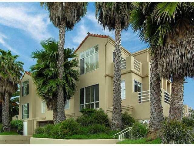 1075 Tourmaline St, San Diego, CA 92109 - photo 1