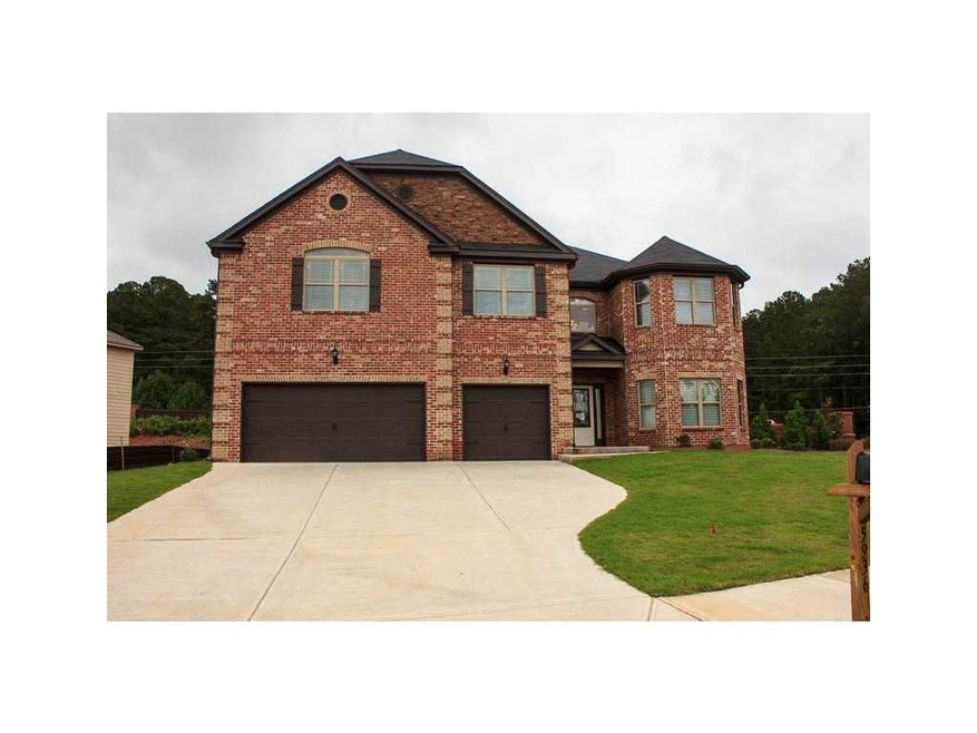 Exterior Front. Roosevelt II: 5 Bedrooms, 3.5 Bath
