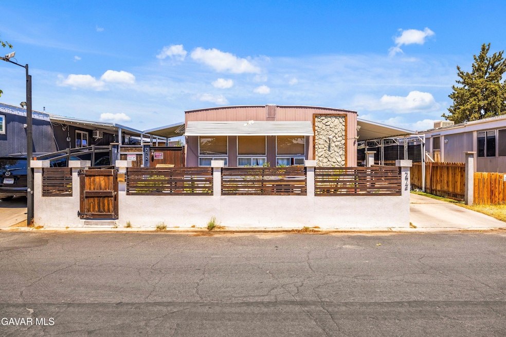 3300 W 15th St, Spc 272-1