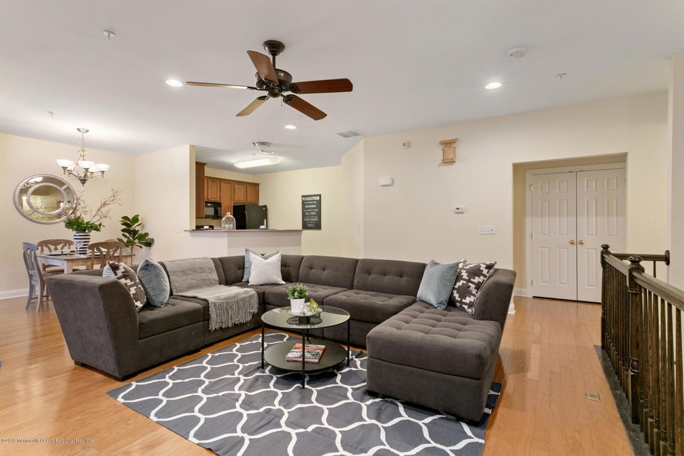 408 April Way Middletown NJ-MLS_Size-006