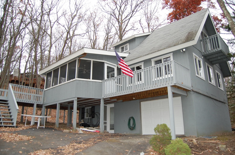 132 Lookout Dr, Hawley, PA 18428 - photo 1