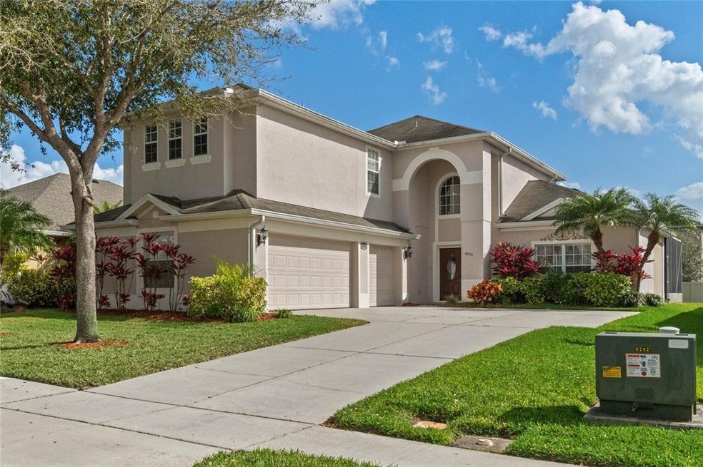 Front Exterior view with long driveway