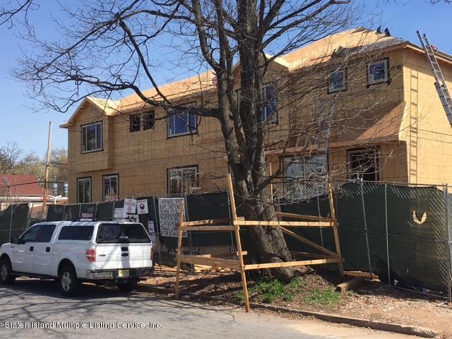 54 N Railroad Ave, Staten Island, NY 10304 - photo 1