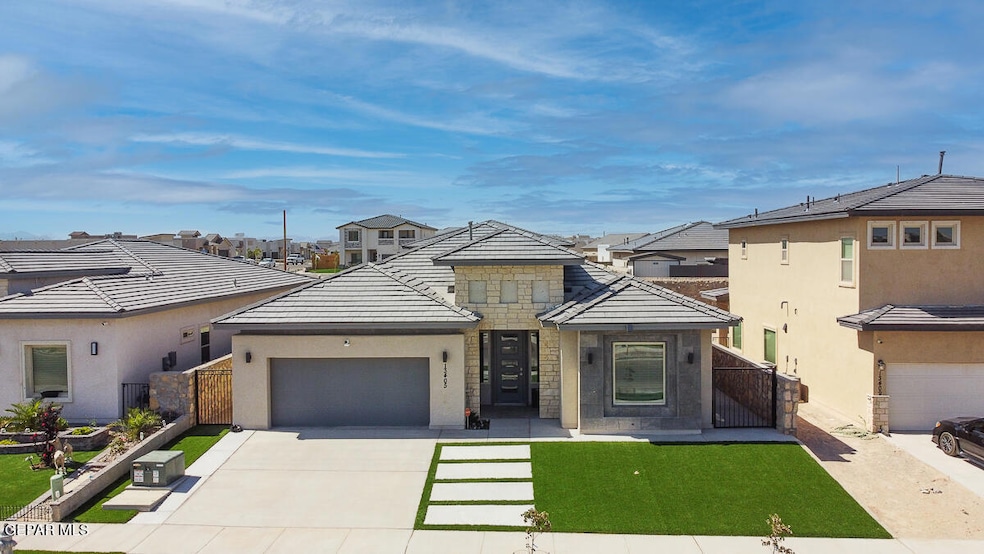 For Rent $3,000/month • Co-Listing Agent