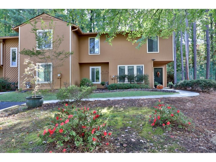 868 Lake Hollow Blvd SW, Marietta, GA 30064 - photo 1