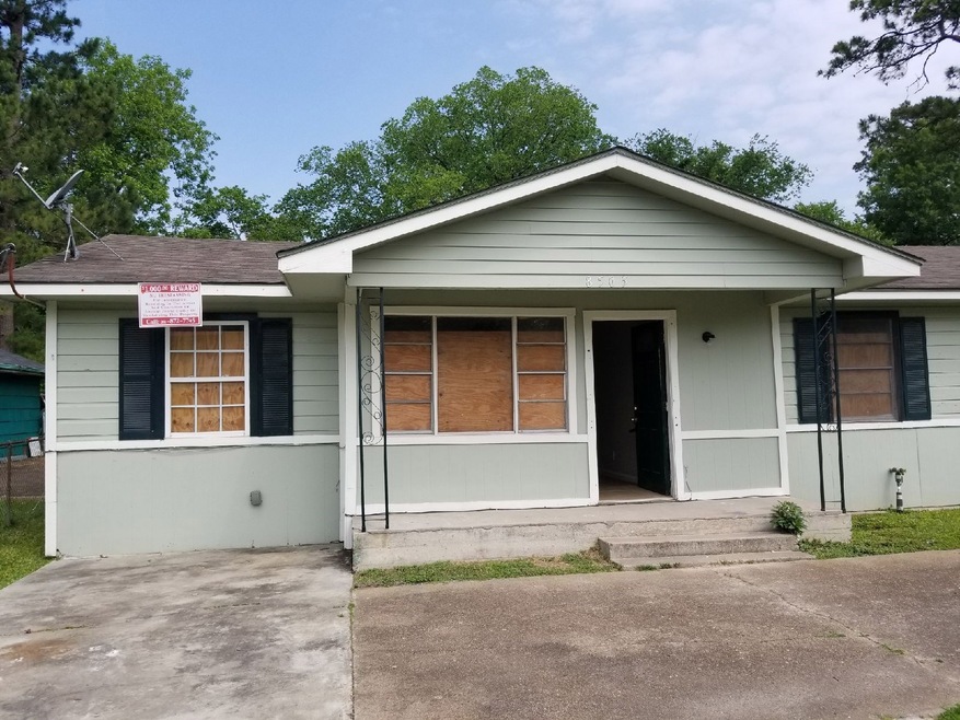 8505 Spaulding St, Houston, TX 77016 - photo 1