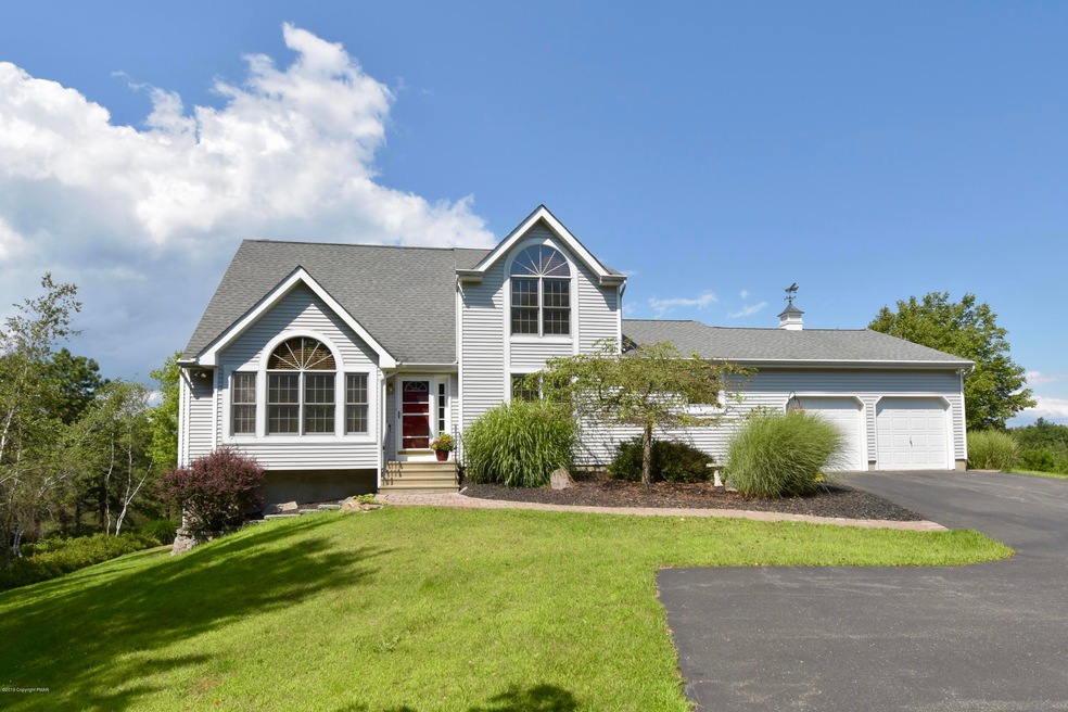 125 English Ivy Ct, Long Pond, PA 18334 - photo 1