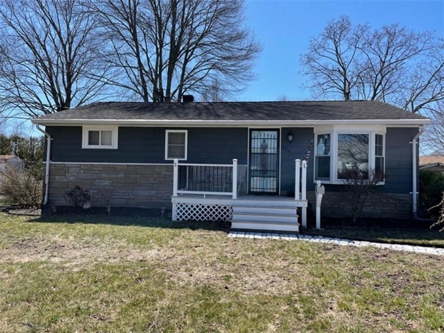 224 Strawberry Field Rd, Warwick, RI 02886 - photo 1