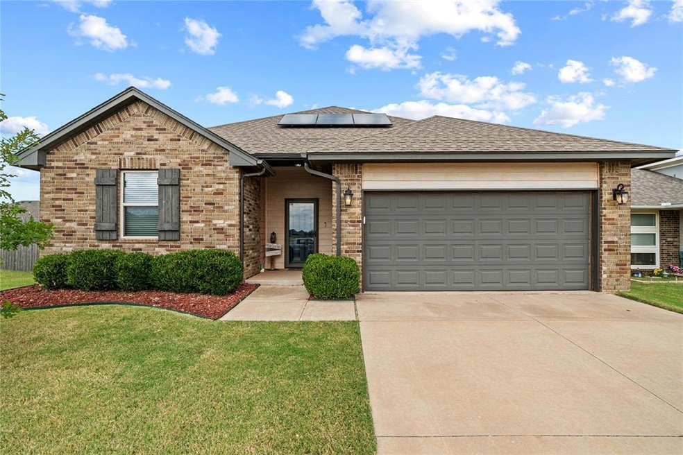 9433 NW 91st St, Yukon, OK 73099 - photo 1