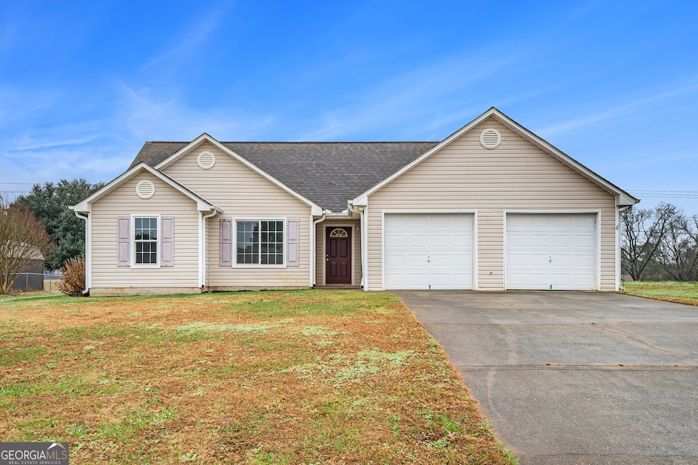 917 Justin Dr unit 3, Winder, GA 30680 - photo 1