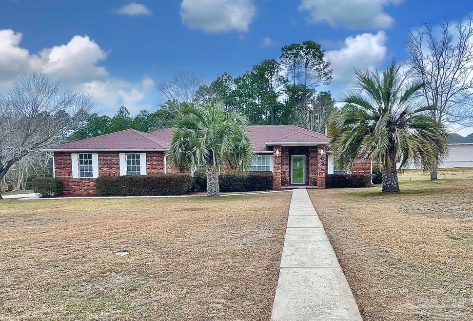 2416 Ursula Ln, Pensacola, FL 32526 - photo 1