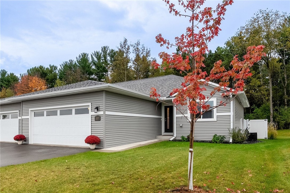 1337 Juniper Place, Eau Claire, WI 54703 - photo 1