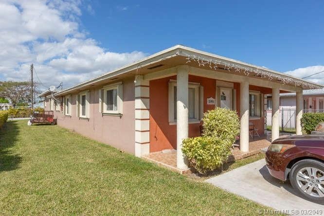 11491 SW 215th St, Miami, FL 33189 - photo 1
