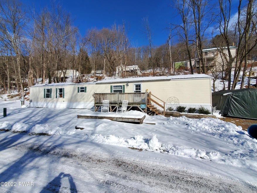24 Settlers Village, Hawley, PA 18428 - photo 1
