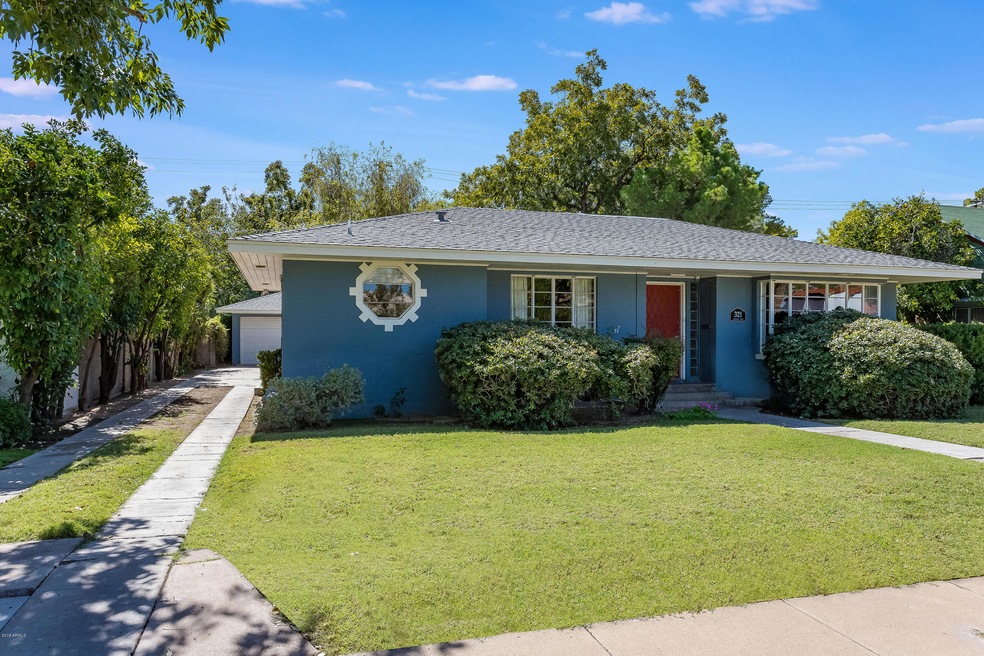 321 E Alvarado main