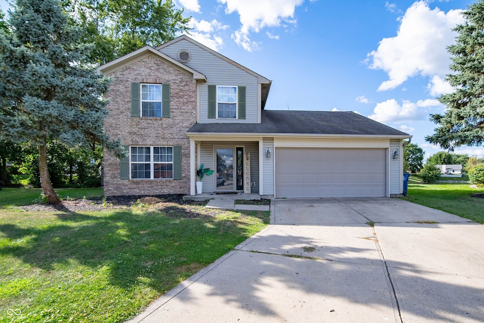 9690 Barrhill Ct, Fishers, IN 46038 - photo 1