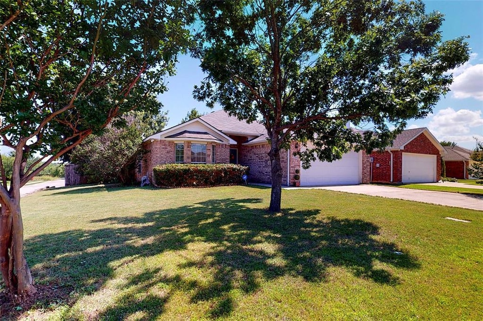 3414 Austin St, Gainesville, TX 76240 - photo 1