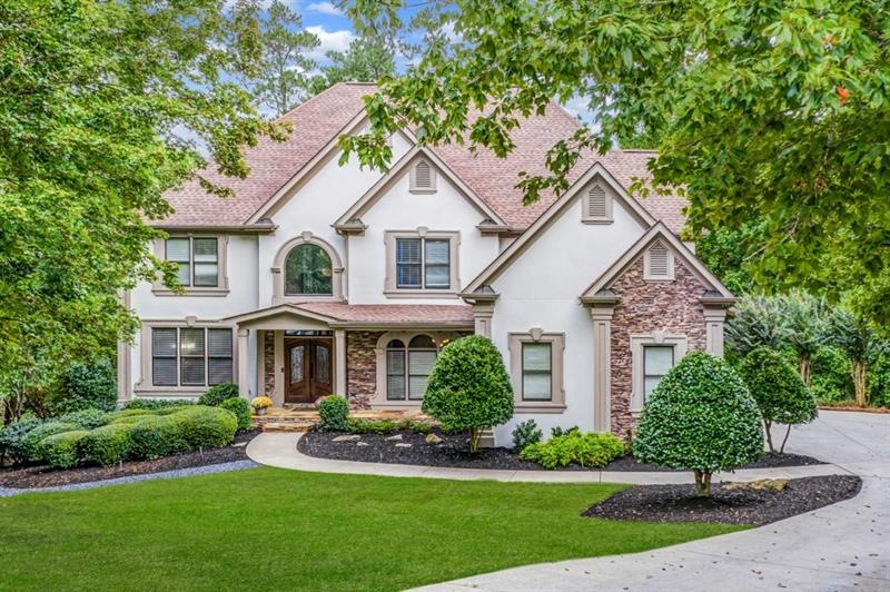 Stunning Executive Home!
