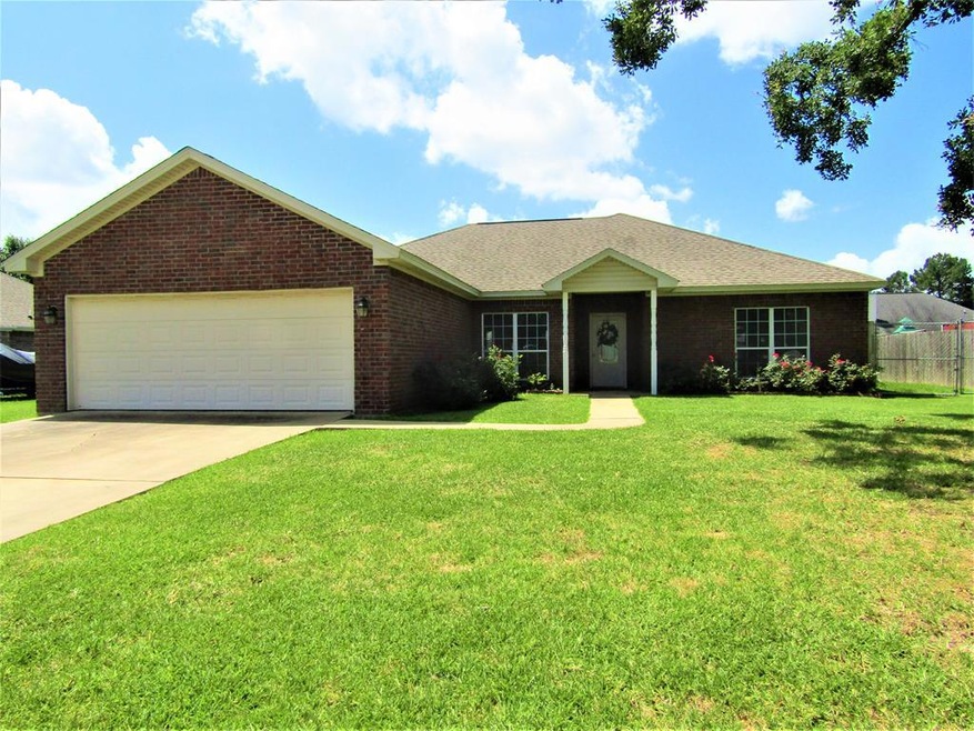 385 Ashwood Bend, Lufkin, OK 74904 - photo 1