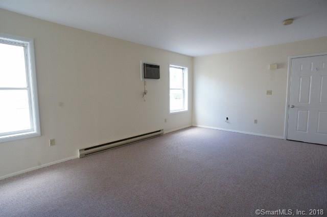 3 Selleck St unit 1, Norwalk, CT 06855 - photo 1