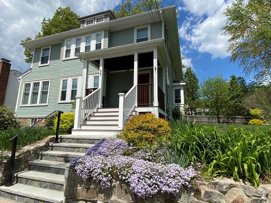 30 Woodbrier Rd, West Roxbury, MA 02132 - photo 1