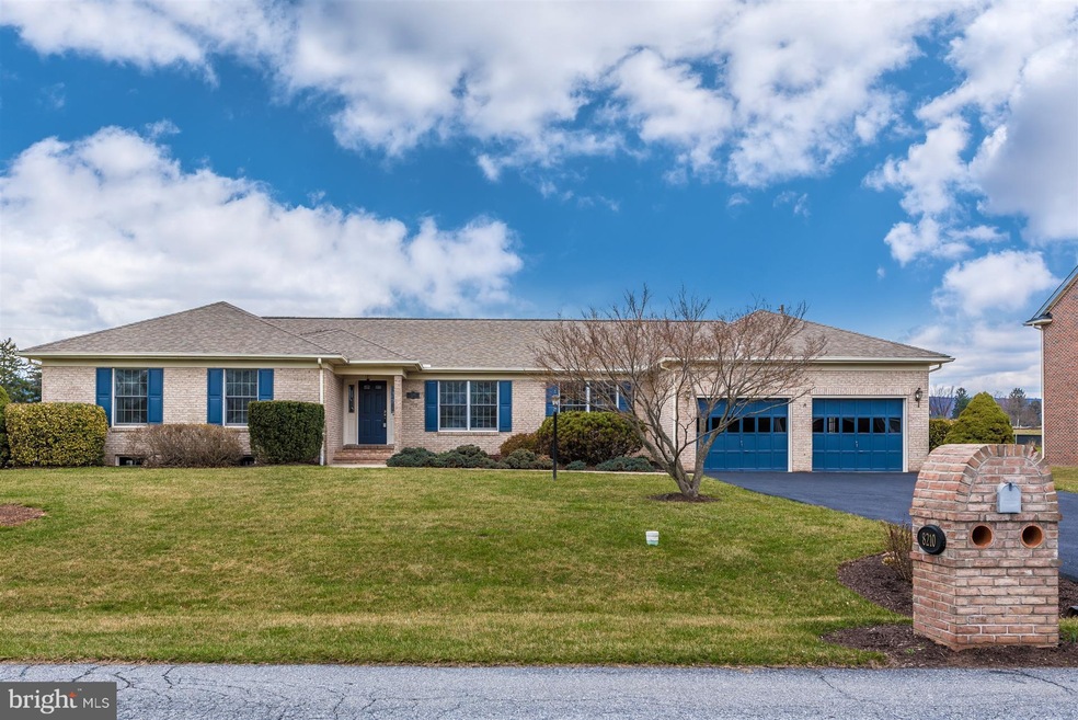 8210 Fox Hunt Ln, Frederick, MD 21702 - photo 1